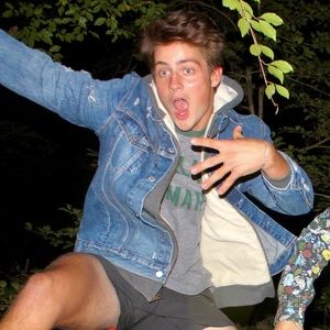 Meet your Posher, Alex